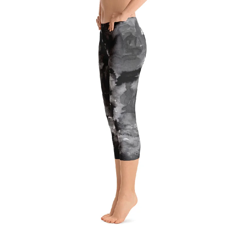 Gray Rose Floral Capri Leggings, Designer Capris Casual Tights Activewear - Made in USA Elegant Shiny Black Leggings