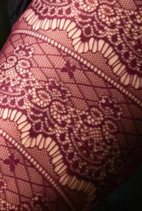 Baroque Fishnet Leggings - Maroon Cozy Warmth Leggings