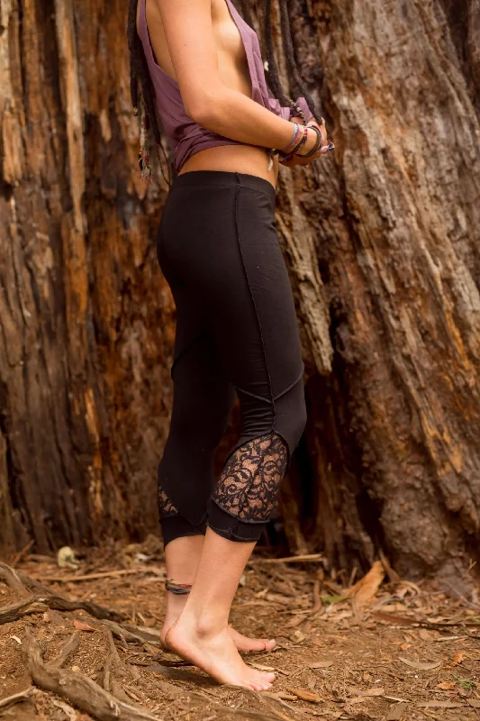 Desert Dweller Leggings - Black Trendy Polka Dot Leggings
