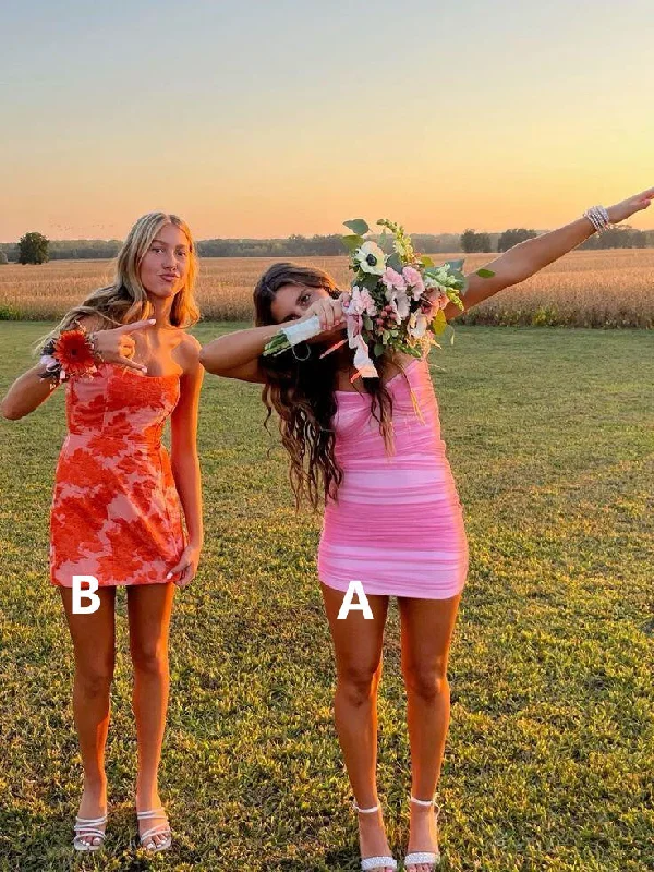 As Photo(B)