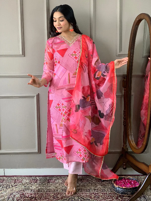 Women V Neck Embroidered Work Chanderi Viscose Fabric Kurta & Pant With Dupatta Set - Taantav Relaxed Casual Leggings