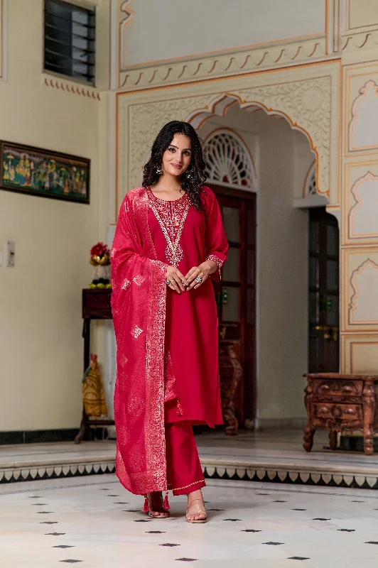 Women Round Neck Embroidered Work, Chanderi Fabric Kurta & Pant With Dupatta Set - Taantav Soft Wool Pants