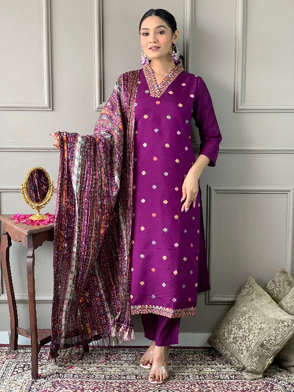 Women V Neck Embroidered Work, Chanderi Fabric Kurta & Pant With Dupatta Set - Taantav Comfy Athletic Pants