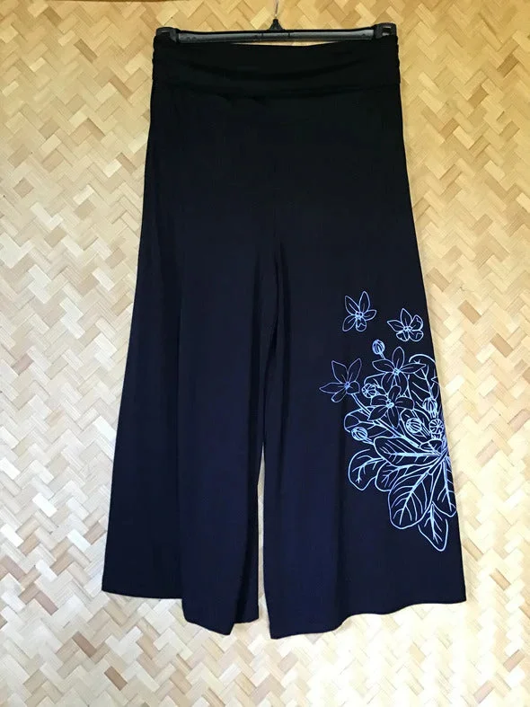 Kaila Capri Pants - Stone Ālula Relaxed Lounge Trousers