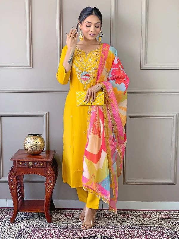 Women Round Neck Embroidered Work Viscose Fabric Kurta & Pant With Dupatta Set - Taantav Casual Sweatpants Style