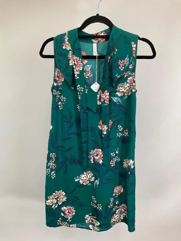 XHILARATION GREEN FLORAL DRESS SZ SM Halter Neckline Beach