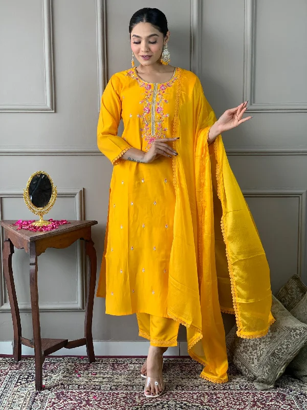 Women Round Neck Embroidered Work, Chanderi Fabric Kurta & Pant With Dupatta Set - Taantav Fashionable Work Pants