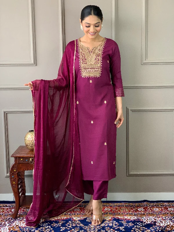 Women V Neck Embroidered Work Rayon Slub Fabric Kurta & Pant With Dupatta Set - Taantav Relaxed Lounge Trousers