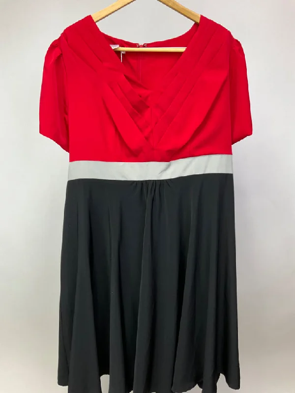 ROAMAN'S RED/BLACK DRESS SZ 20 Tunics Polka dots