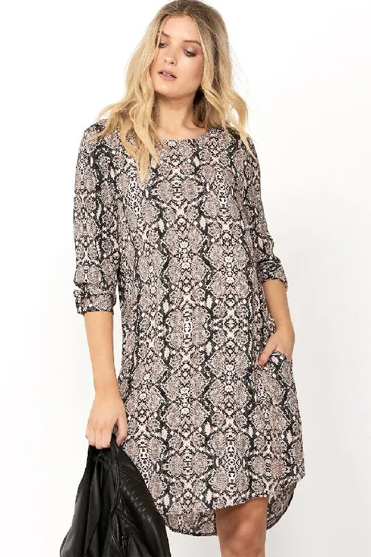 DECJUBA - Snakeskin print dress! 10