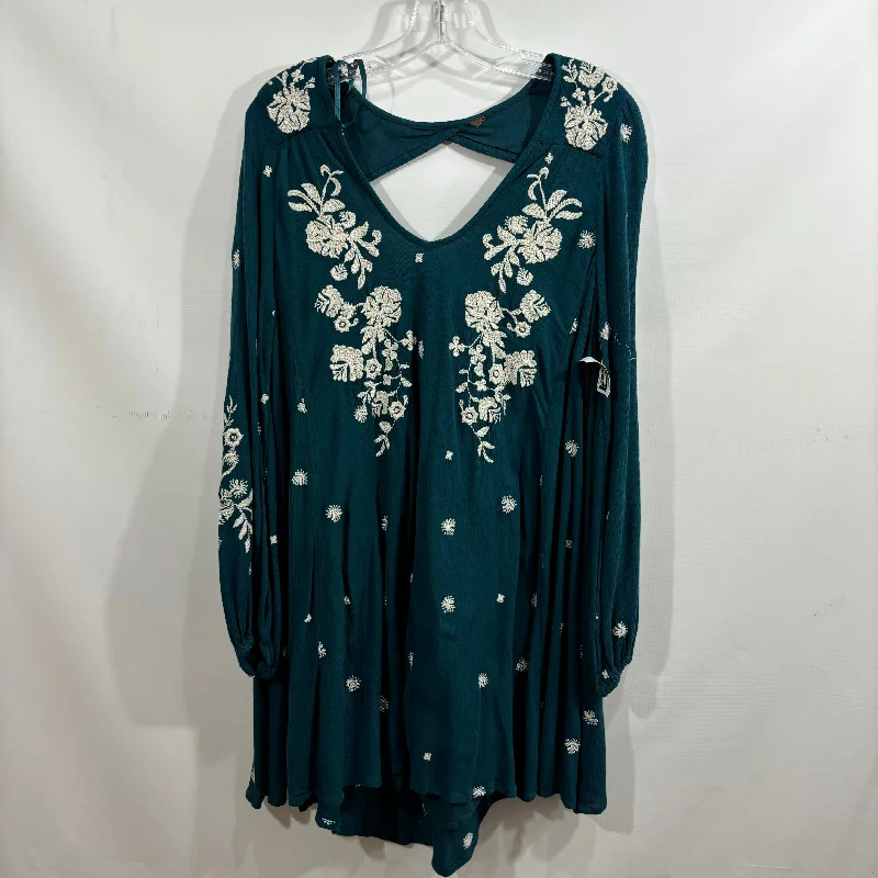 Dress Casual Short By Free People In Blue, Size: S