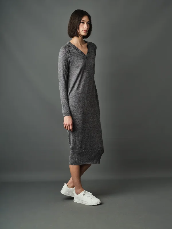 Ponti V-Neck Relax Fit Dress with Pockets