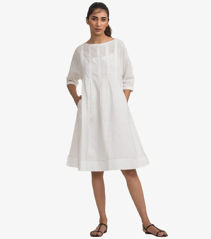 White linen solid dress